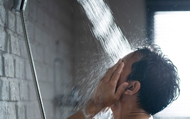 دوش آب گرم اولیه 